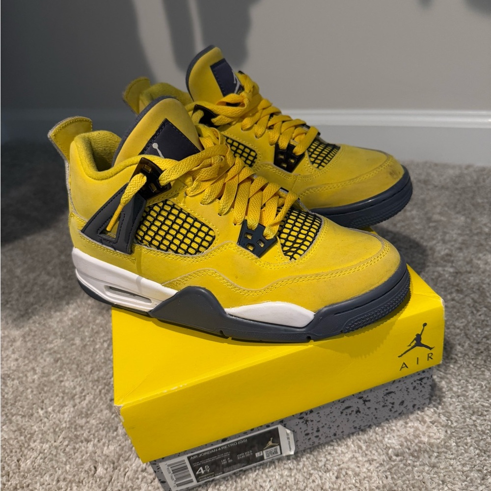 Jordan “lightning” 4s